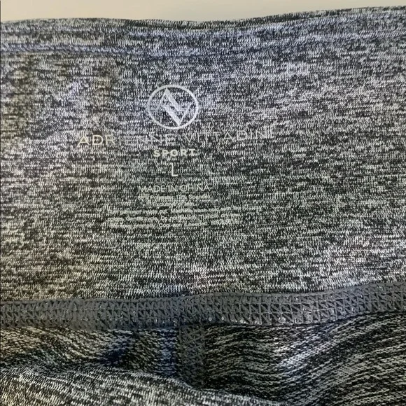 Adrienne Vittadini Sport 7/8 Leggings - Picture 7 of 7